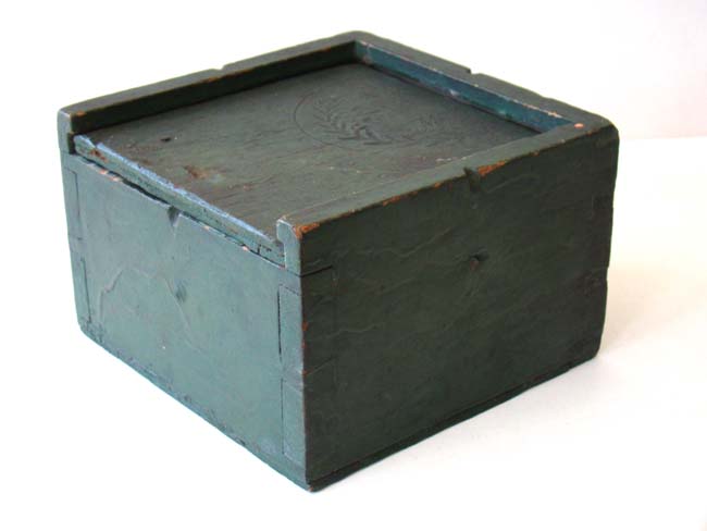 A rare Small Boat Dry-Card Compass by Frye & Shaw of New York circa 1837-1845 — image 3